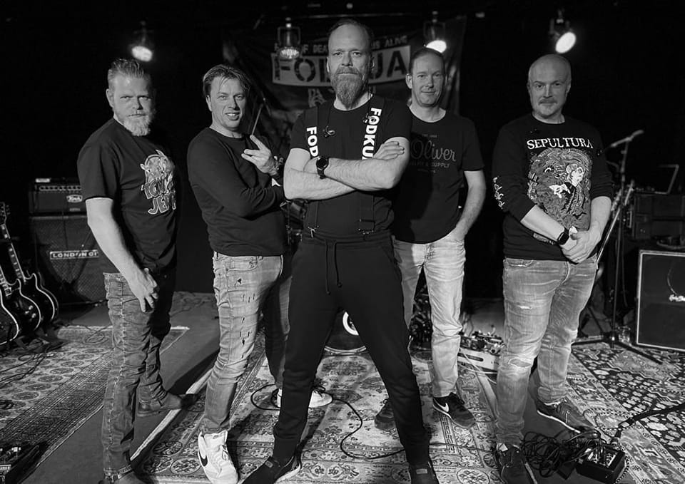 FODKUA bandfoto op het podium